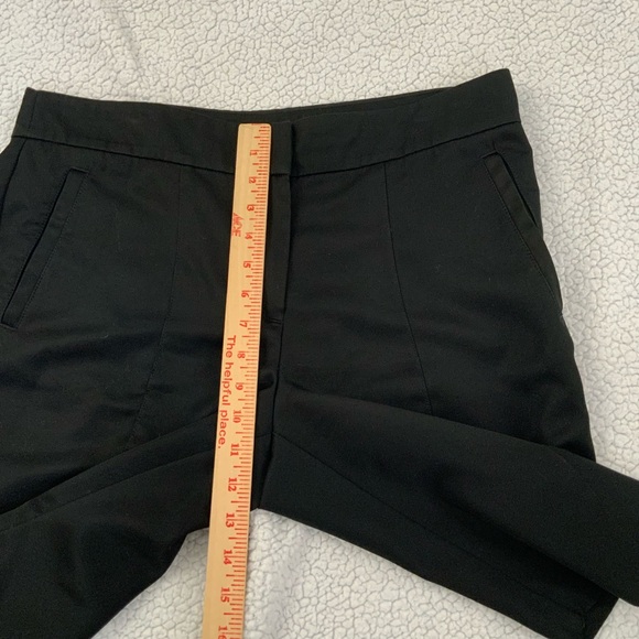 Izod Golf Bermuda Shorts Womens Size 12 Black Flat Front Athletic Performance - Picture 10 of 11